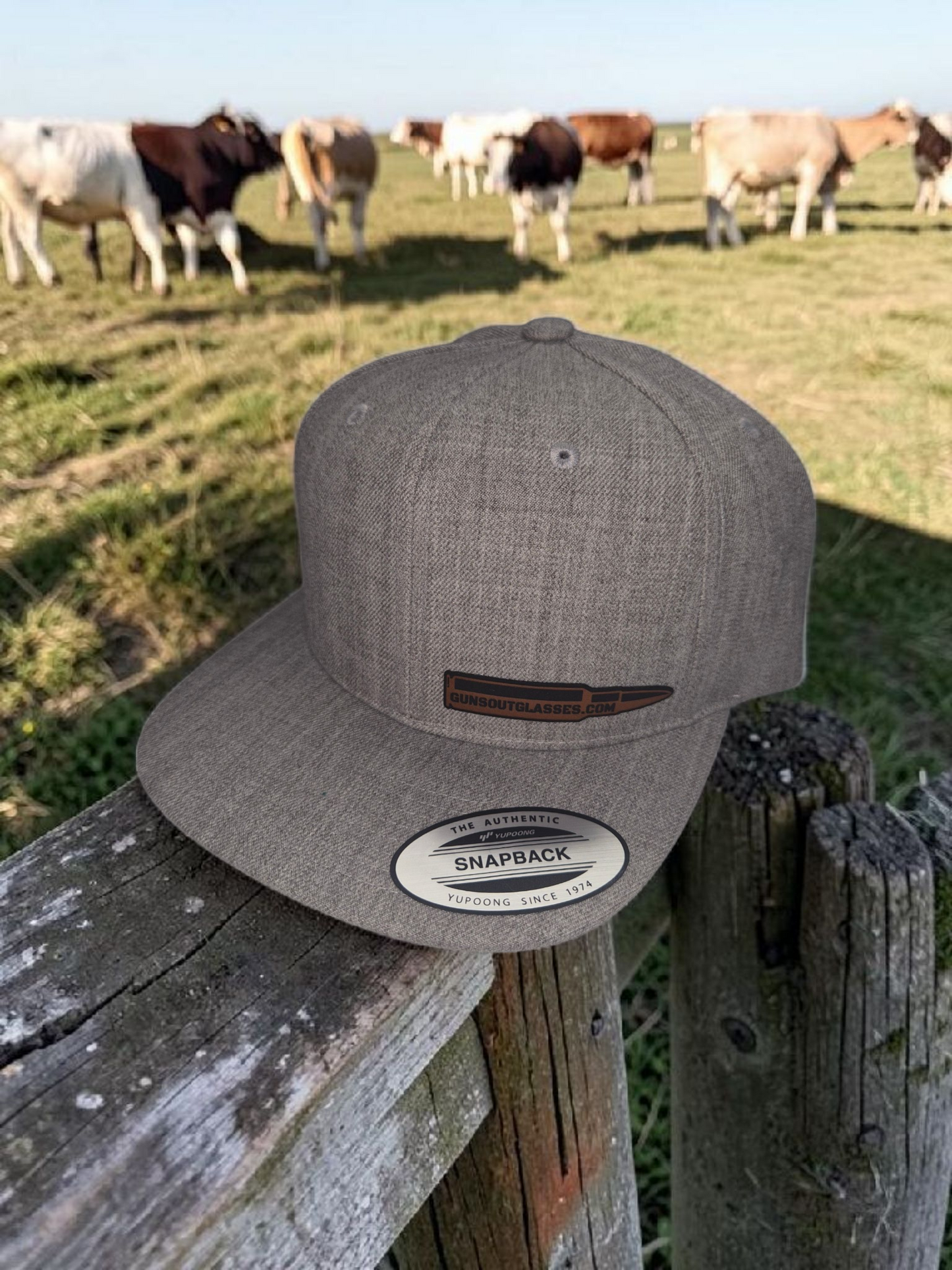 Flat Beak - Snapback Grey with Leather Patch