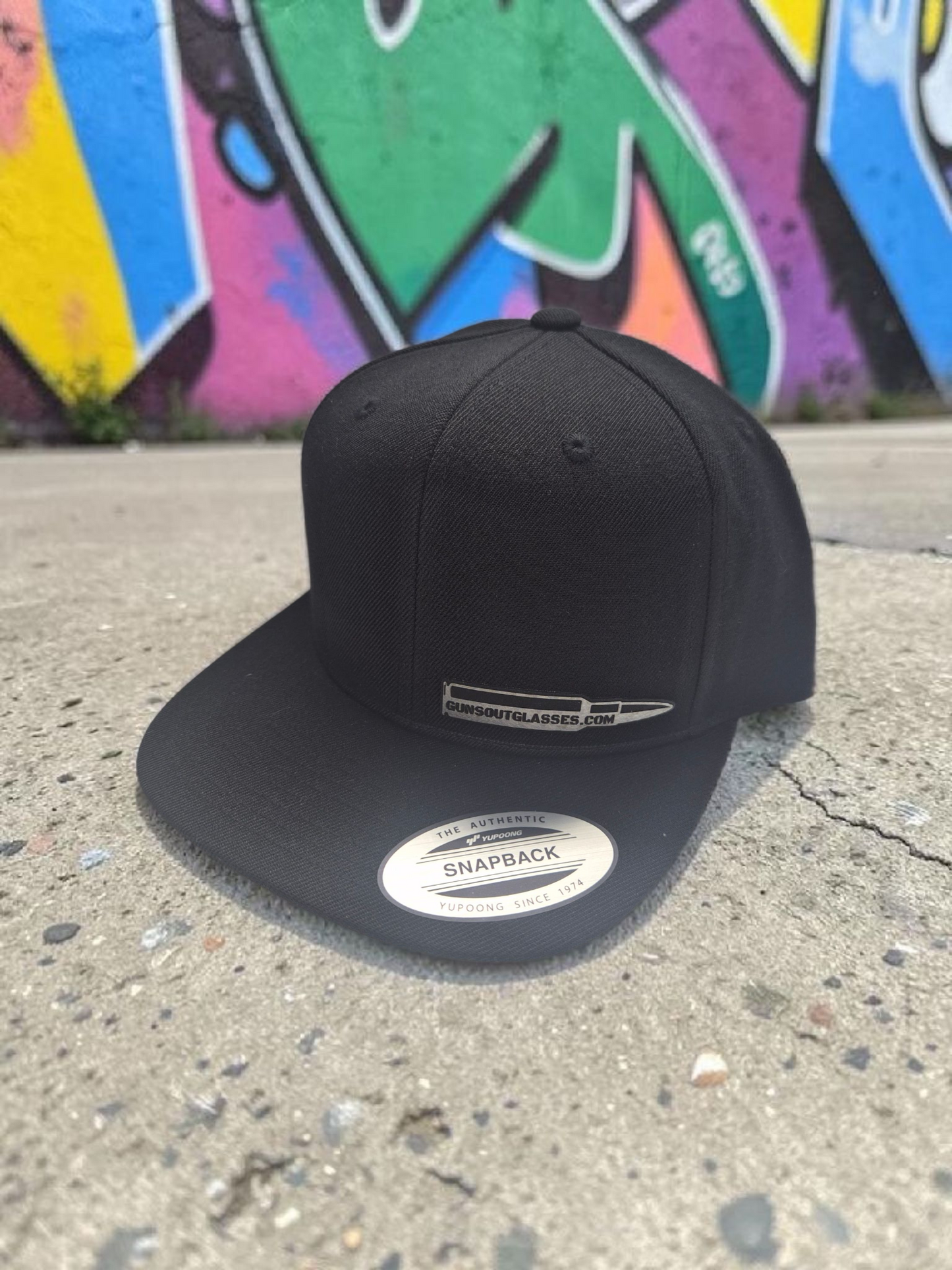 Flat Beak - Snapback Black with Silver Patch